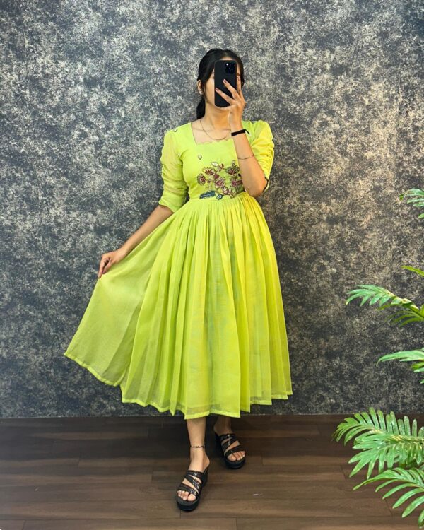 Western Maxi