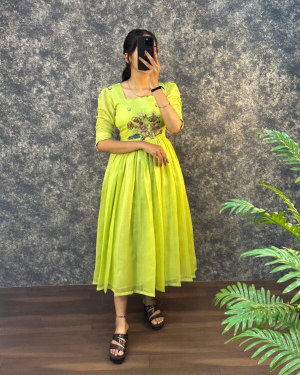 Western Maxi